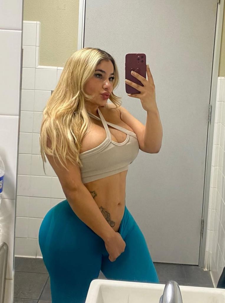 672121491: Chica busca chico en Barcelona