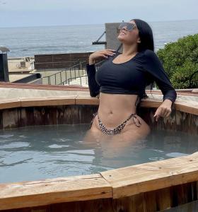 611299584: Chica busca chico en Sevilla