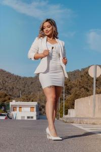 Chica busca chico en Ibiza: 