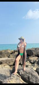 634053566: Chica busca chico en Barcelona