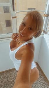 Chica busca chico en Tenerife: 