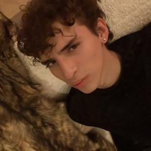 645318377: Chico busca chica en Madrid