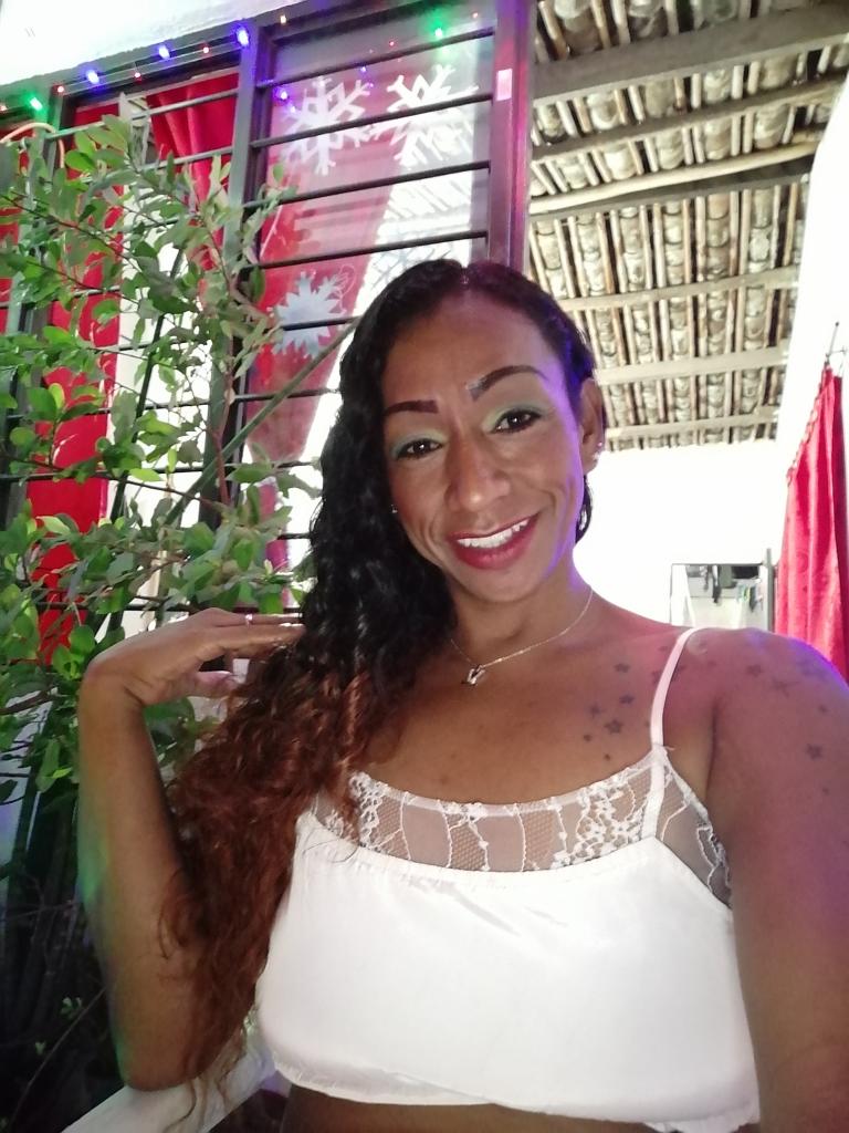 697165084: Transexual en Pontevedra