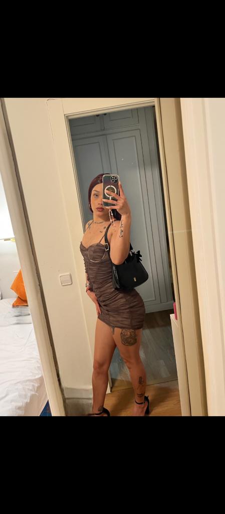 632983106: Chica busca chico en León