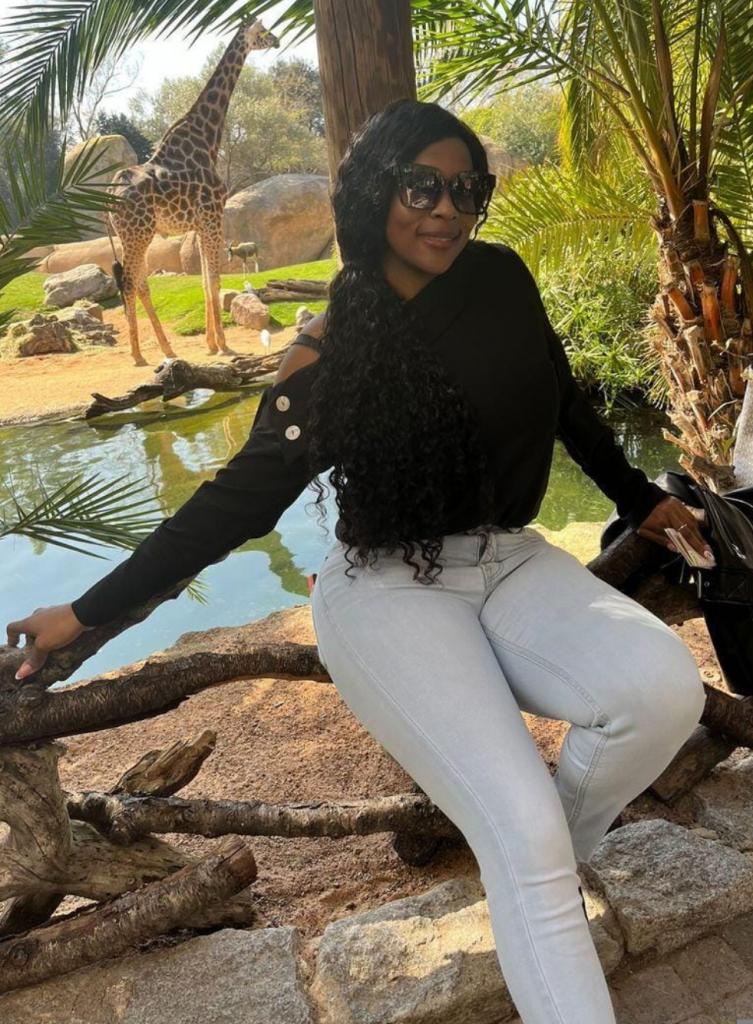 Chica busca chico en Almería: 