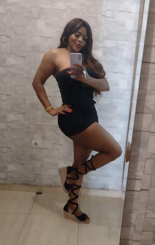 Chica busca chico en Almería: 