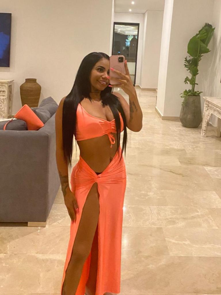 613325850: Chica busca chico en Alicante