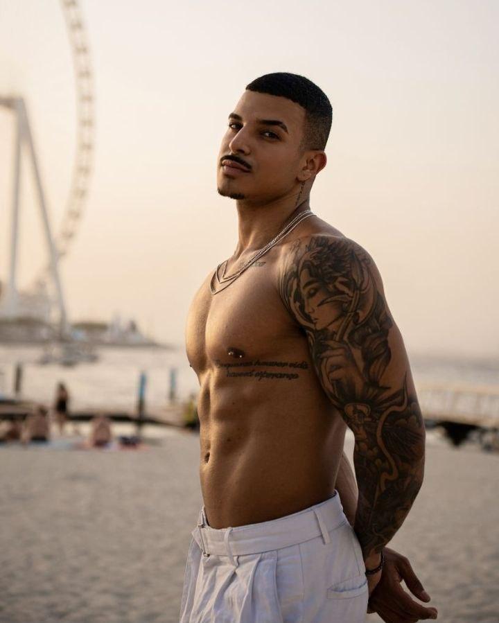 722332934: Chico busca chica en Barcelona