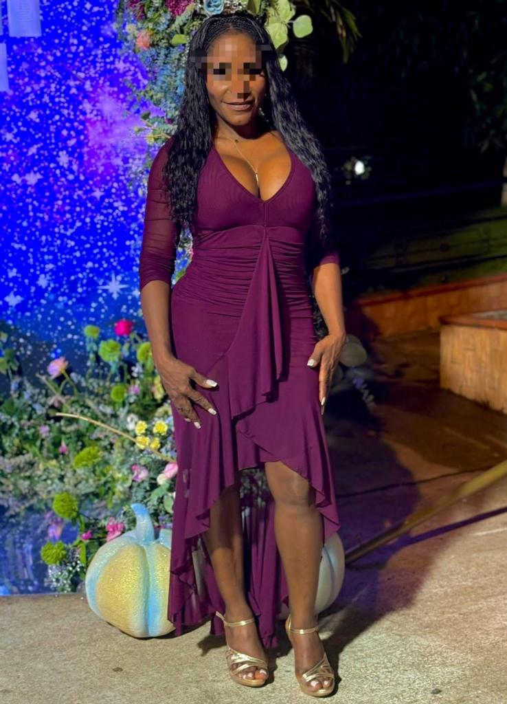 Chica busca chico en Cádiz: 