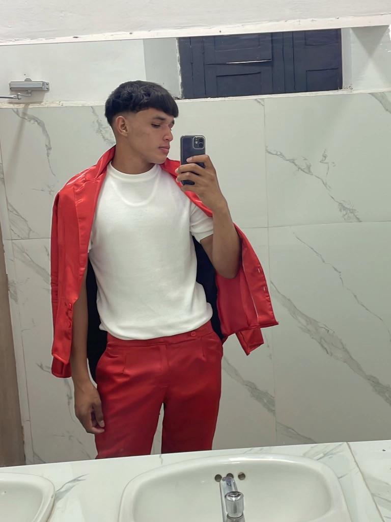 Chico busca chica en Tenerife: 