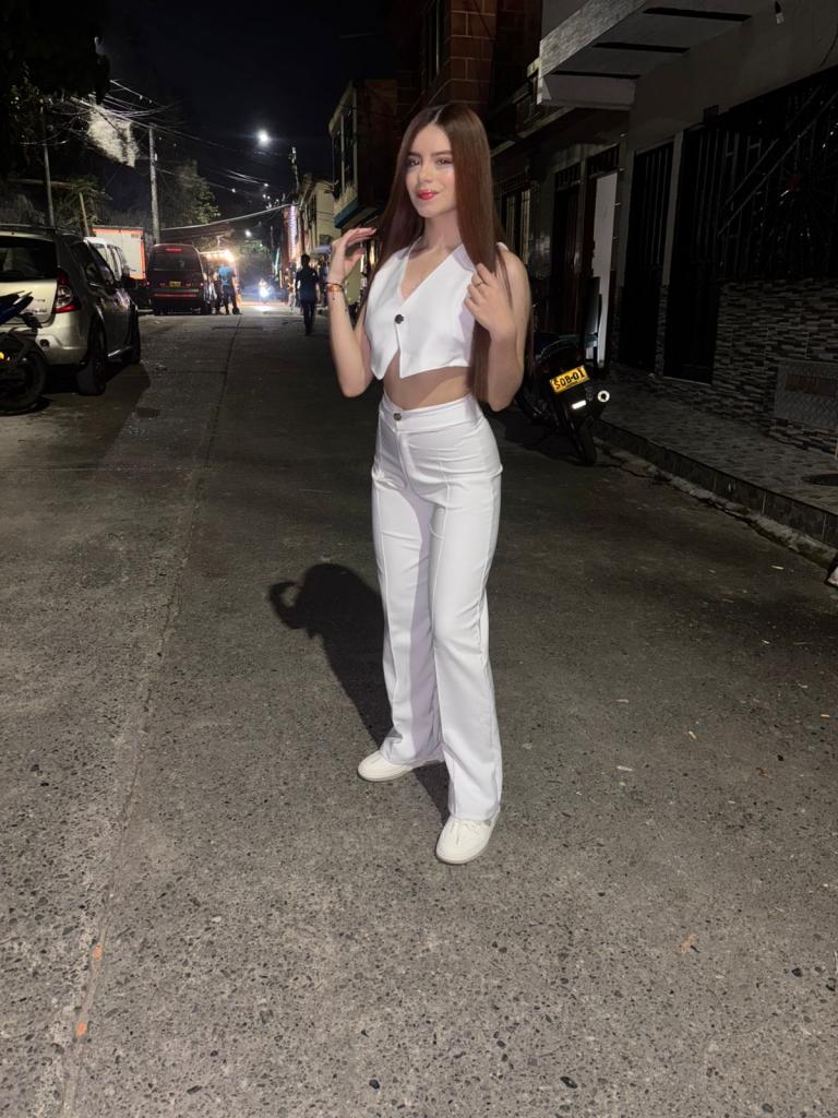 673251542: Chica busca chico en Mallorca