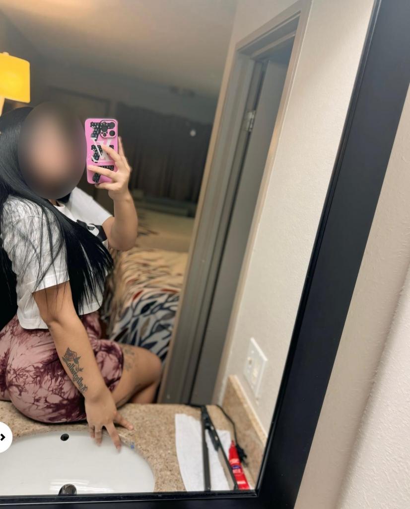 Chica busca chico en Tenerife: 