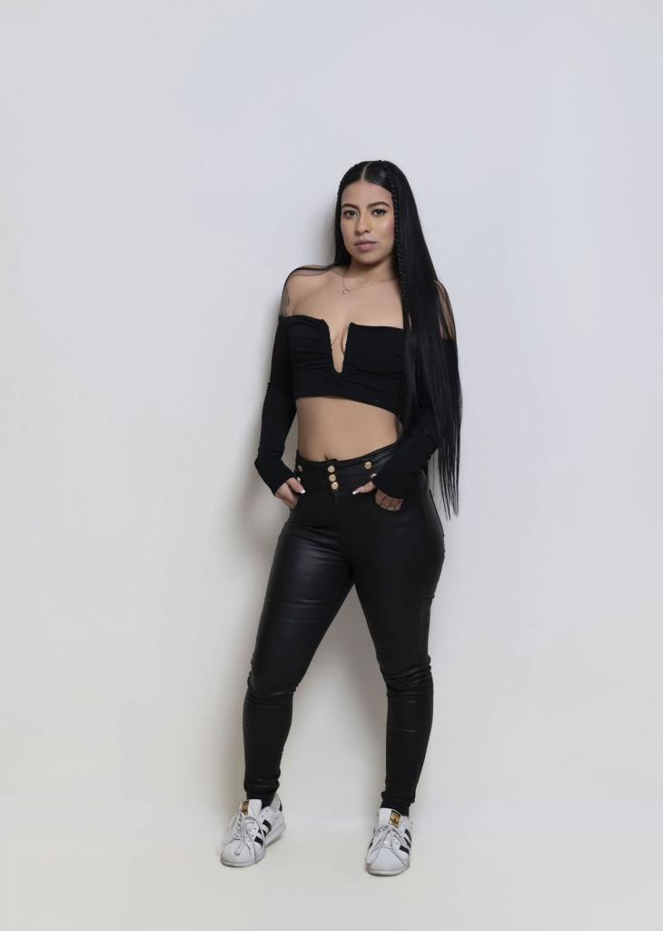 Chica busca chico en Almería: Chica busca chico