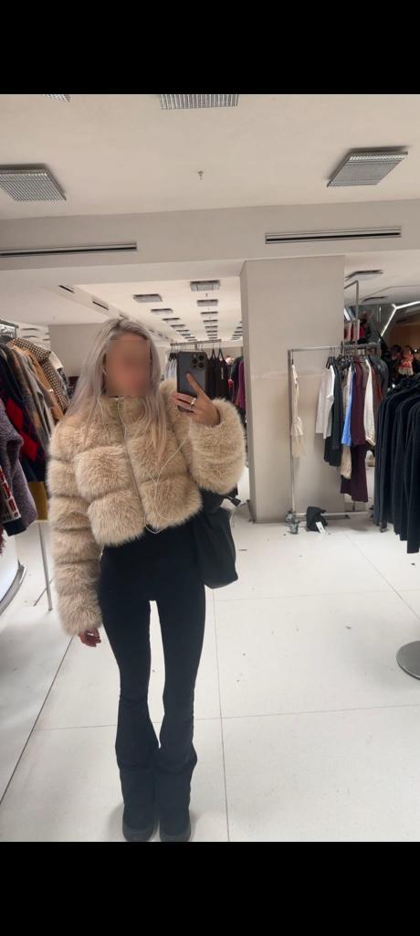 Chica busca chico en Madrid: Chica busca chico