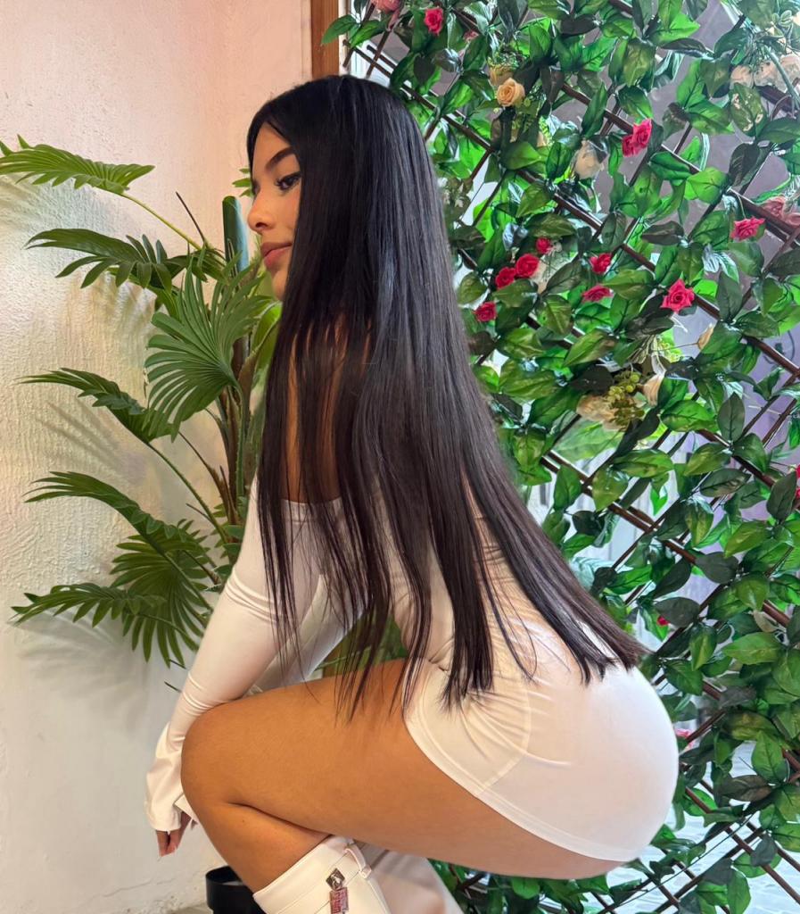 Chica busca chico en Cádiz: 