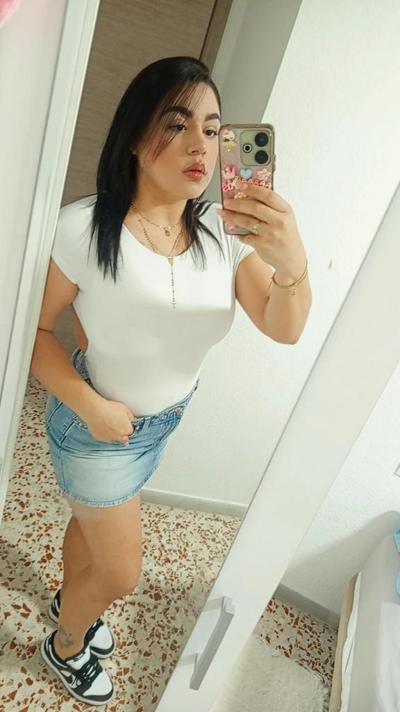 615132950: Chica busca chico en Almería
