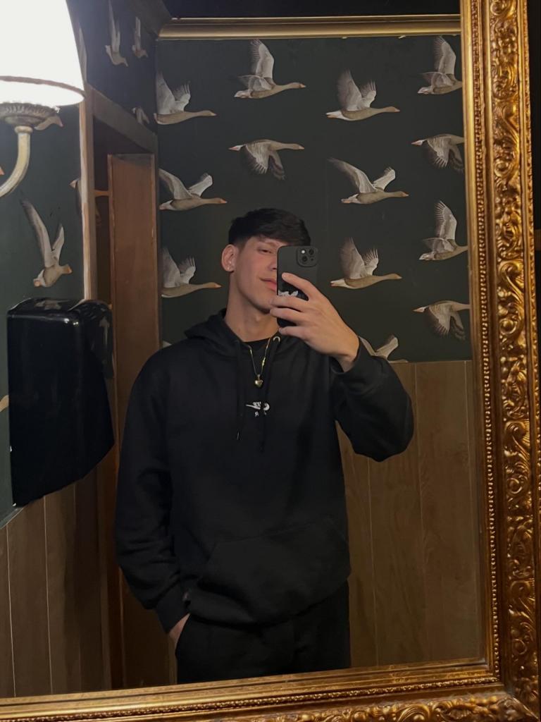 Chico busca chica en Málaga: 