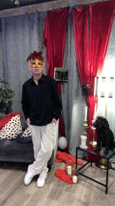 623704745: Chico busca chica en Madrid