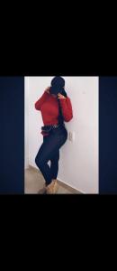 667760274: Chica busca chico en Sevilla