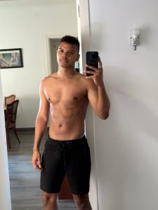 631780828: Chico busca chica en Barcelona