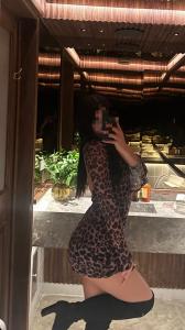 613855673: Chica busca chico en Cádiz