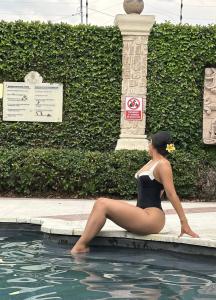 611276843: Chica busca chico en Tenerife