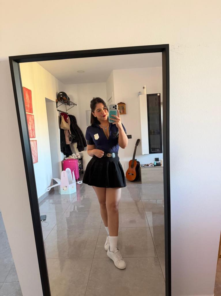 Chica busca chico en Tenerife: 