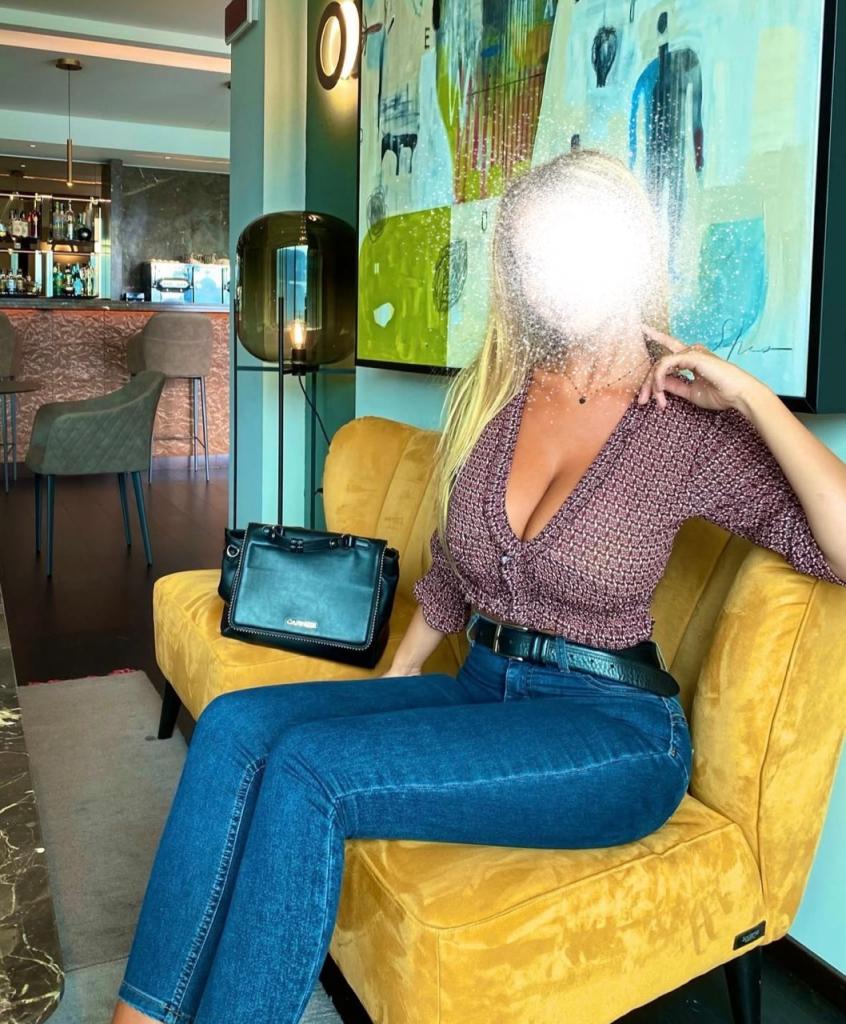 603153845: Chica busca chico en Málaga