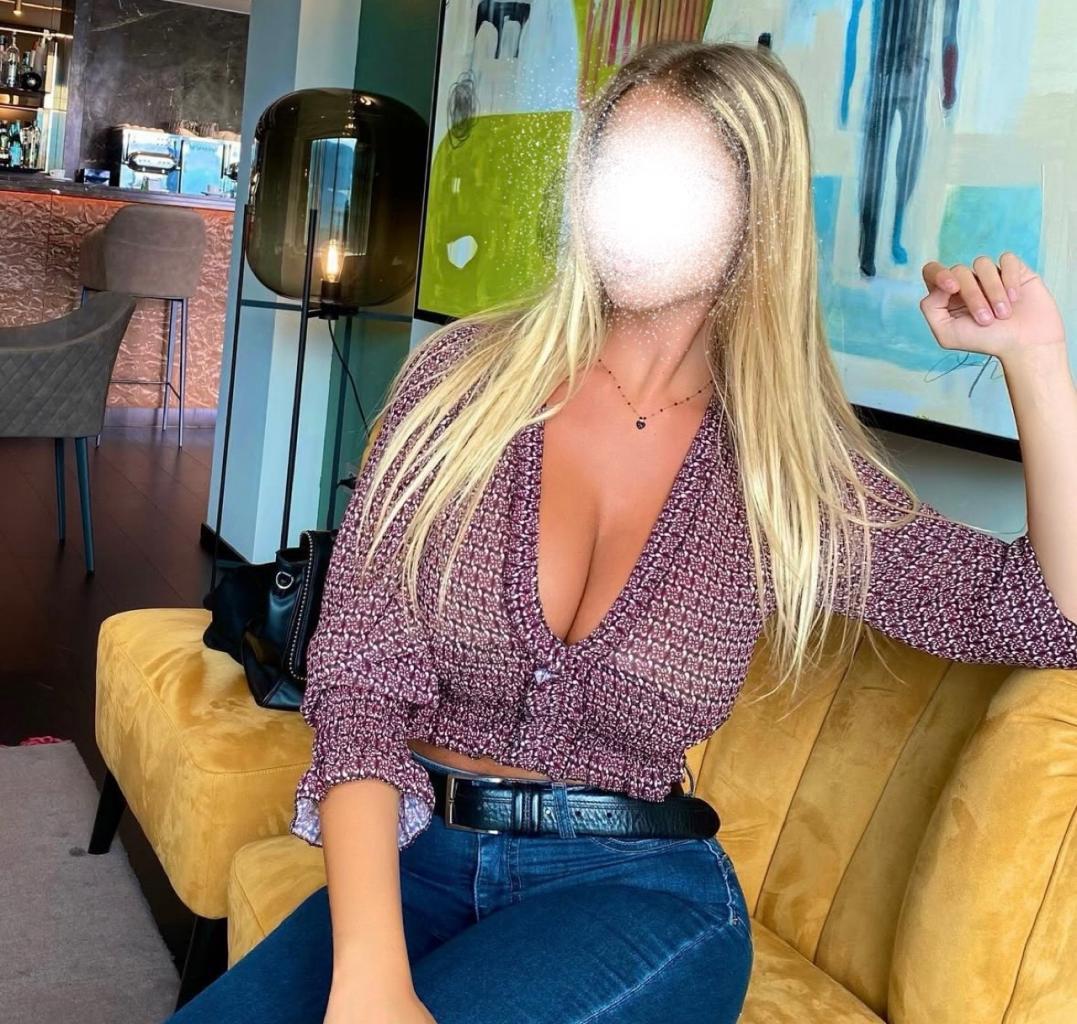 603153845: Chica busca chico en Málaga