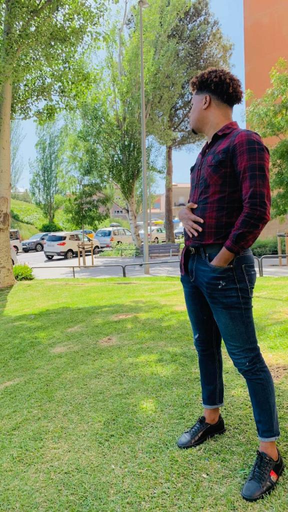 Chico busca chica en Barcelona: 