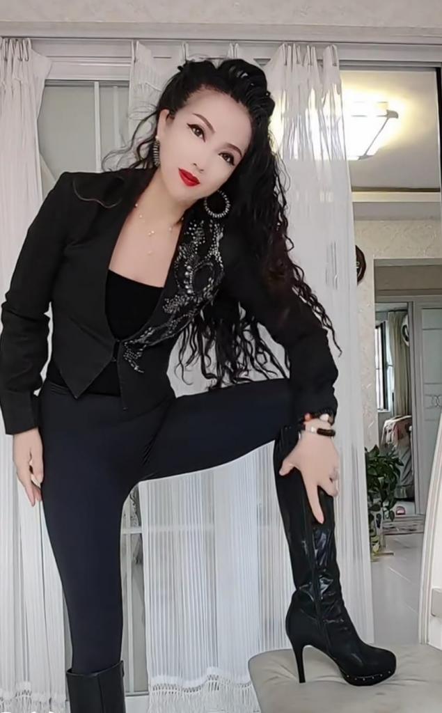 Chica busca chico en Gerona: 