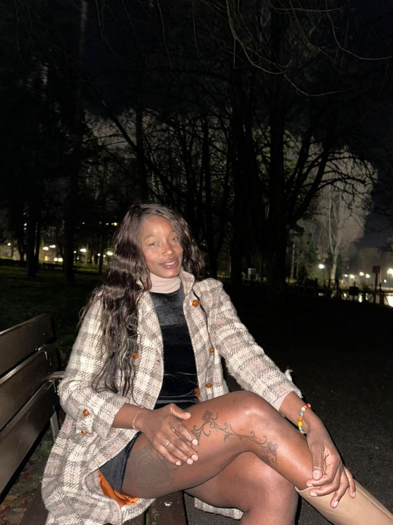 Chica busca chico en Sevilla: 