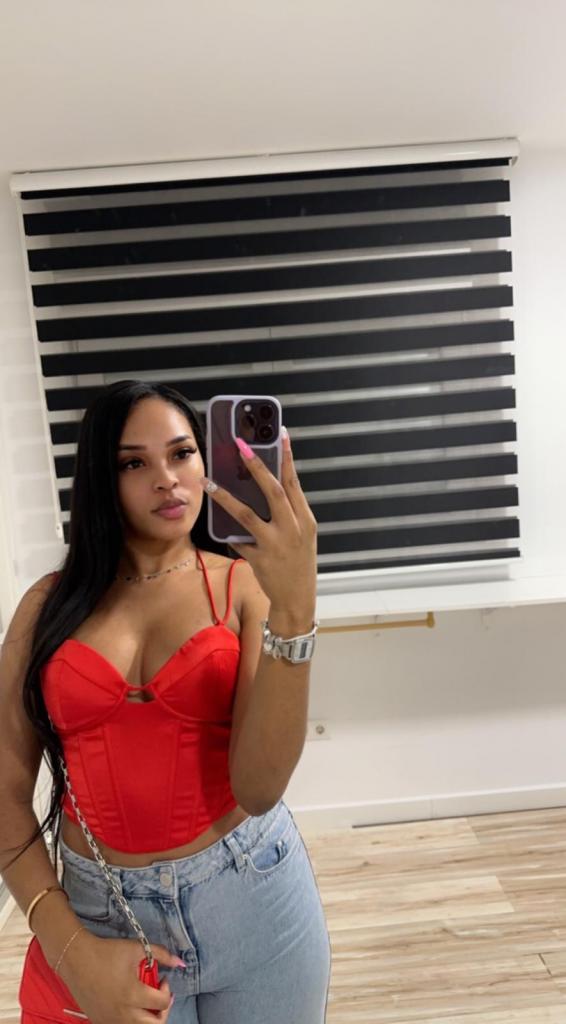 602522906: Chica busca chico en Granada