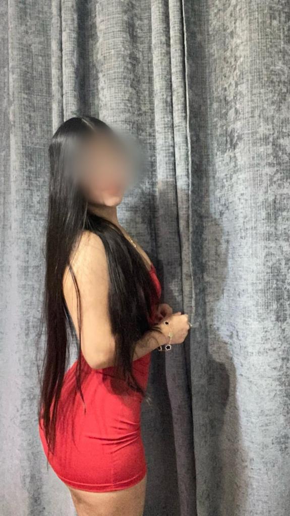 632957285: Chica busca chico en Pontevedra