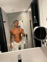 722332934: Chico busca chica en Barcelona