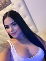 611329453: Chica busca chico en Barcelona