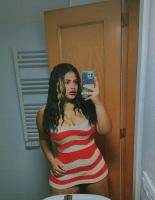 695295783: Chica busca chico en Lérida