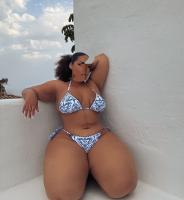 670702376: Chica busca chico en Madrid