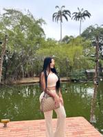 665317787: Chica busca chico en Gerona