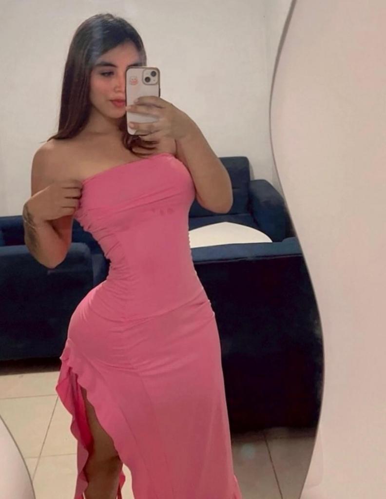 Chica busca chico en Cádiz: 