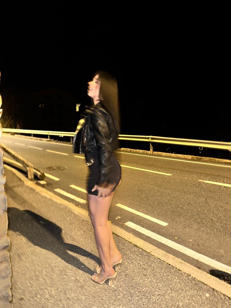 Chica busca chico en Lérida: 