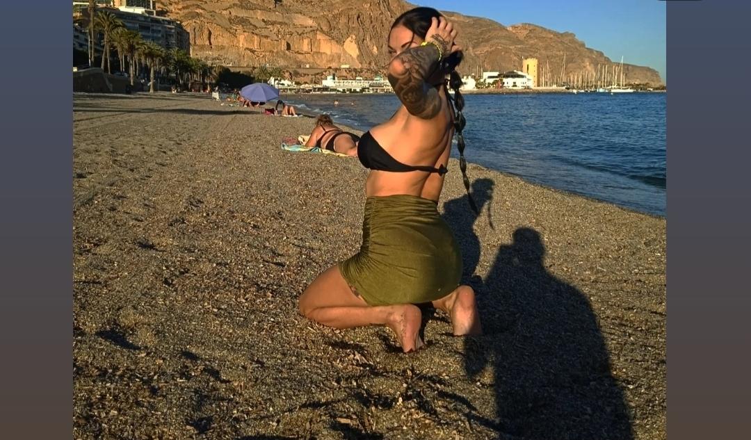 Chica busca chico en Granada: 