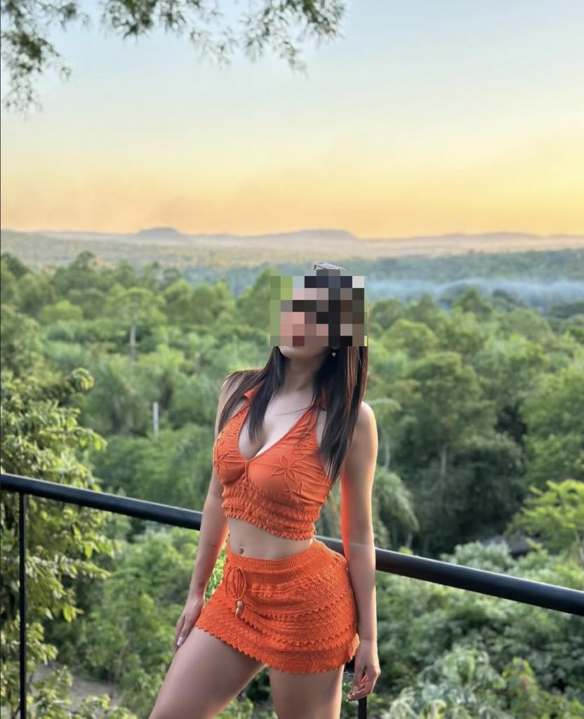 Chica busca chico en Cádiz: 