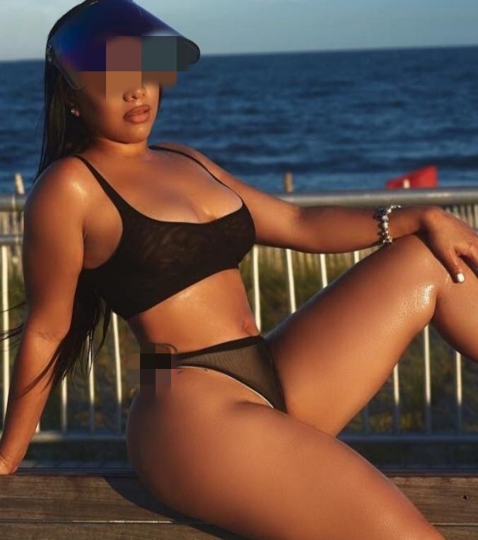 604252527: Chica busca chico en La Coruña