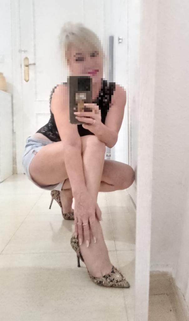 624686977: Chica busca chico en Granada