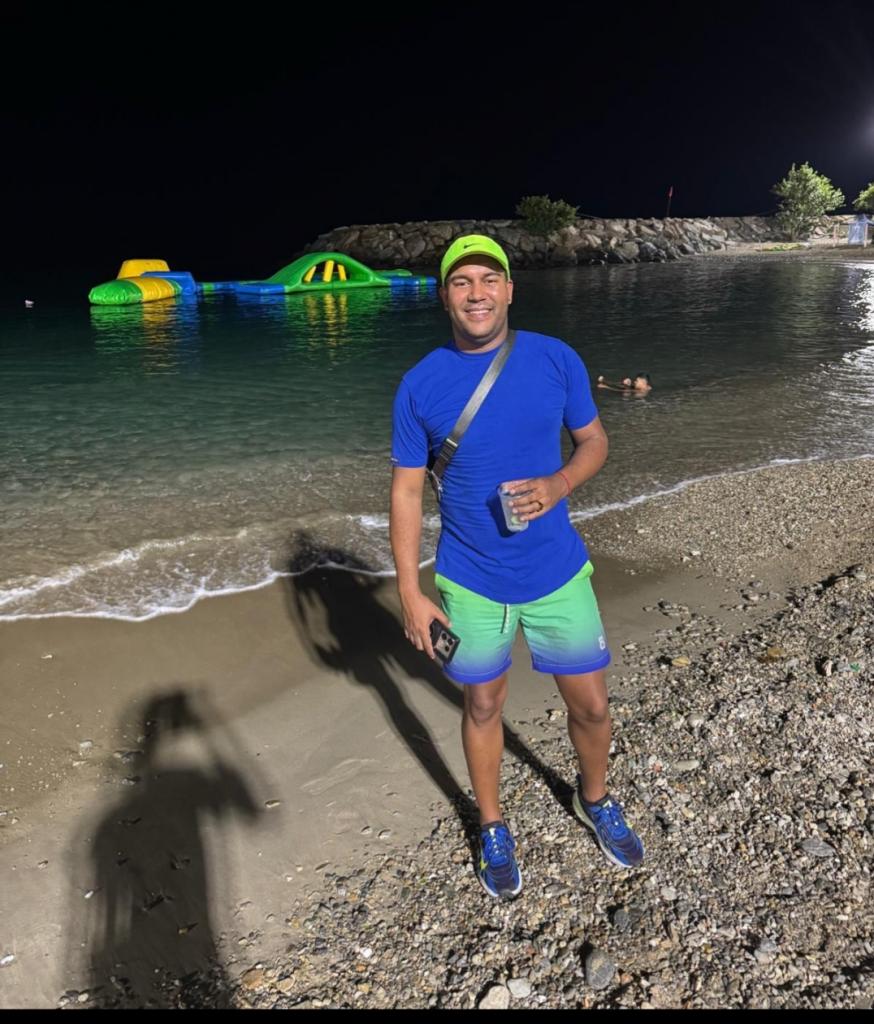 697721438: Chico busca chica en Madrid