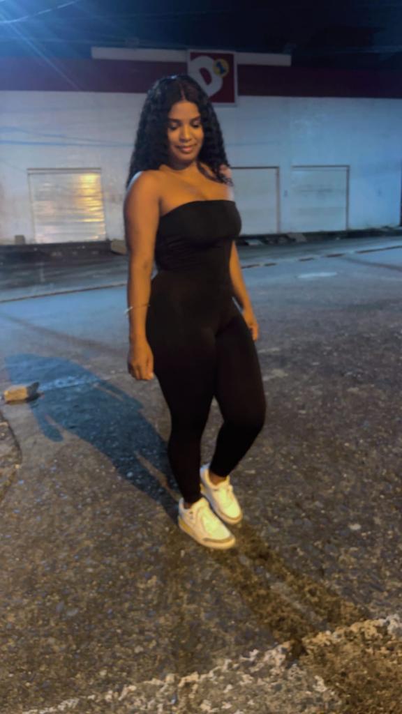 Chica busca chico en Almería: 