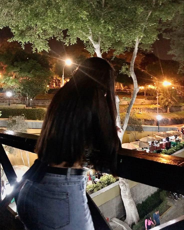 Chica busca chico en Cádiz: 