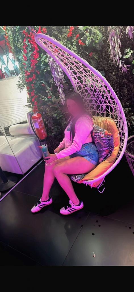 635243197: Chica busca chico en Granada