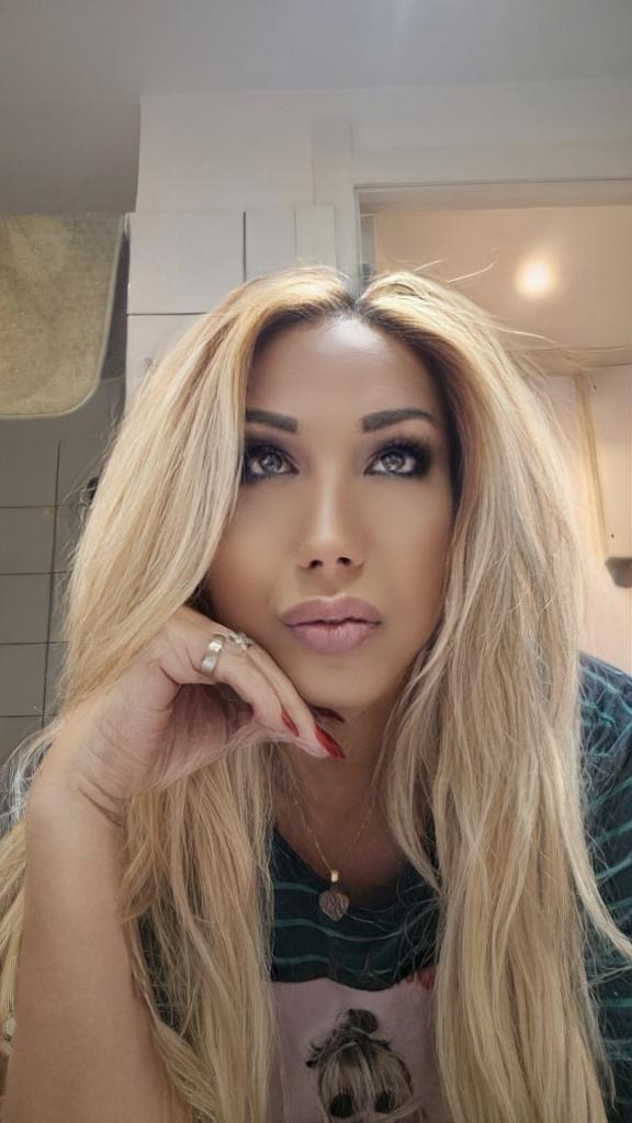 Chica busca chico en Barcelona: 